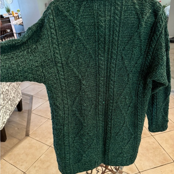 Carraig Donn Sz Med Green Irish Cable Knit 100%  Wool Button Cardigan Sweater - Picture 6 of 7